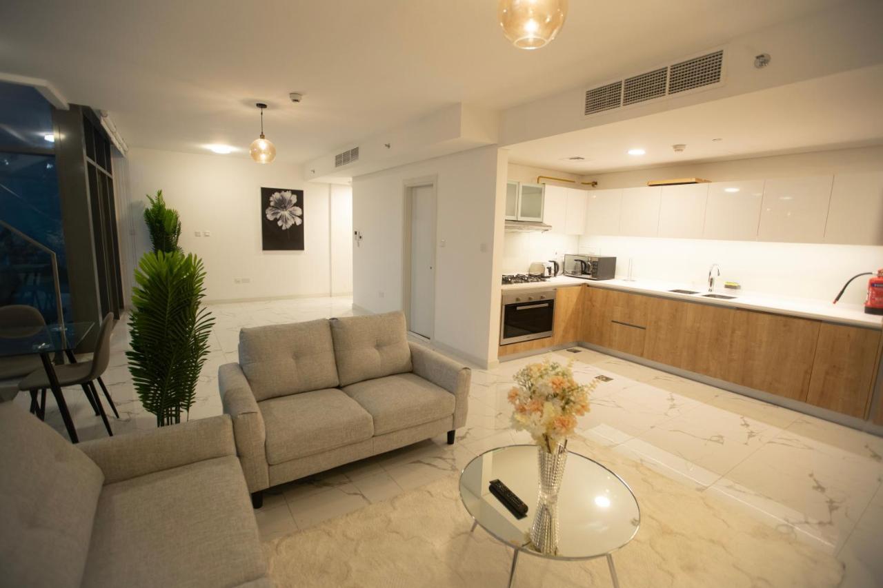 Beautifull 3 Bedroom @ Al Raha Apartment
